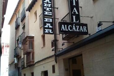Hostal Alcázar