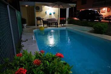 فندق فئة نجمة واحدة Hospedaje La Galerie