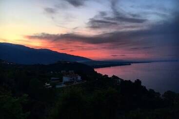 호텔 Zefyros Sea View