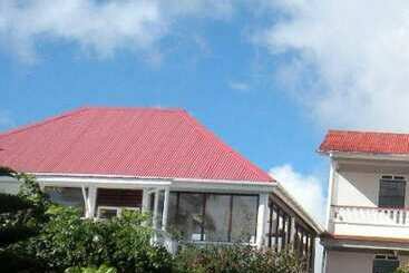 Panzió Symes Zee Villa