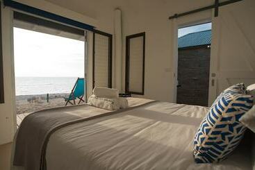 هاستل South Sea Island