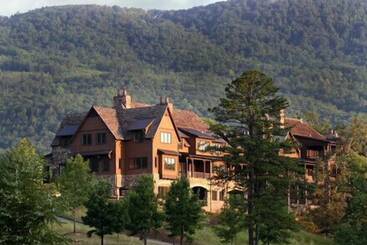 호텔 Bright S Creek Lodge