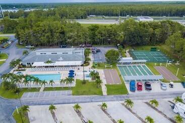 Club Naples Rv Resort