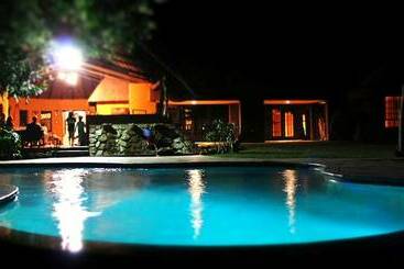 בית מלון כפרי Kingfisher Bush Camp