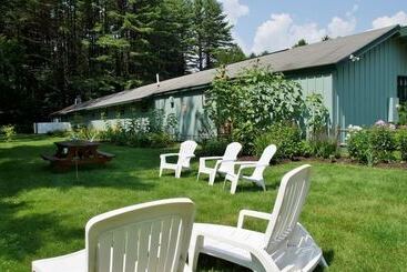 Saratoga Garden Motel