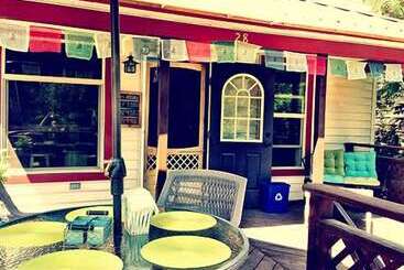 Whitefish Hostel