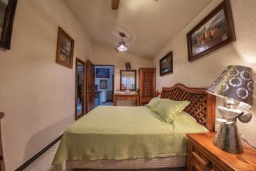 تختخواب و صبحانه Casa Yunenisa