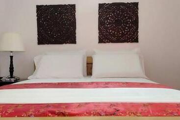 住宿加早餐  Kandugyap House By The Sea