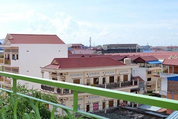 בית מלון כפרי Kimseng Thai