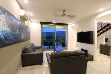 هتل Sky Penthouses 3br 3,5 Bth  6br 5,5bth At Oceano