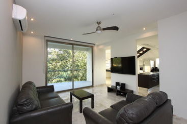 هتل Sky Penthouses 3br 3,5 Bth  6br 5,5bth At Oceano