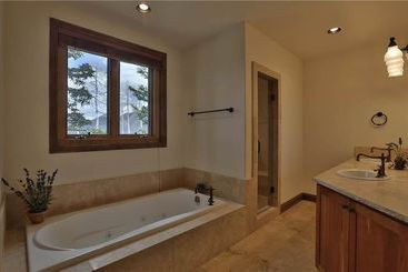 هتل Sundance Grand Overlook By Telluride Resort Lodging