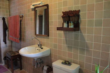 膳宿费 Thai Teak House Garden Homestay