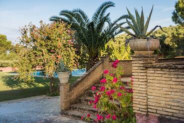 דירות לתיירים Sarakino House Of Literature