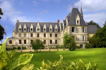 פנסיון Le Château De Reignac