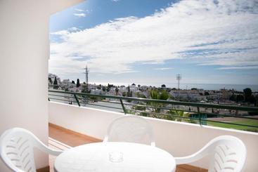 Apartamentos Turisticos Resort De Nerja