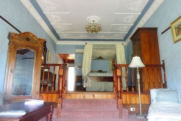 مُتل Casuarina Estate