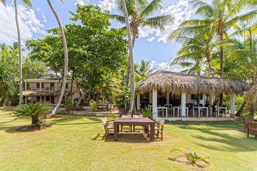 هتل Casa Grande Beach