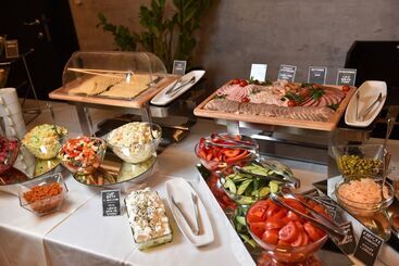 هتل Complex Continental