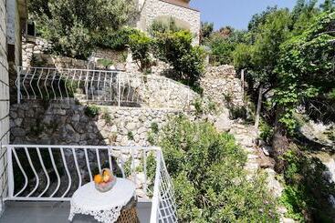 פנסיון Guest House Daniela