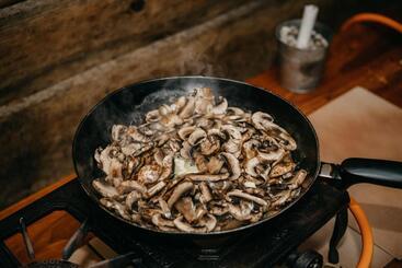 ペンション The Village Lodge