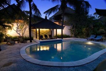 אתר נופש Kumpul Kumpul Villa Double Six