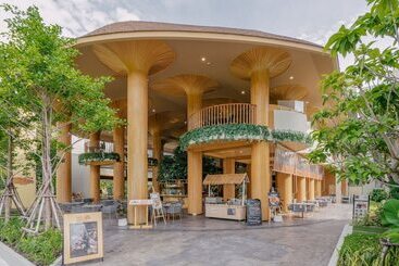 Phuket Emerald Beach Resort