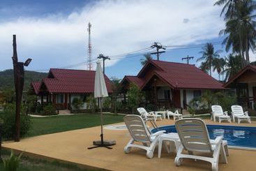 호텔 Hana Lanta Resort