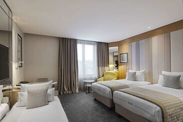 هتل Titanic Chaussee Berlin