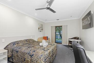 Western Gateway Motel And Apartments