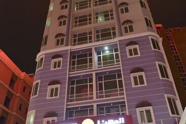 아파트 Al Muhanna Plaza