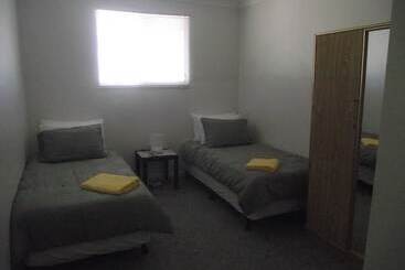 בית פרטי Aly's Cottage