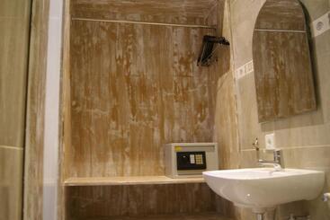 ベッドアンドブレックファースト Sugiras Living