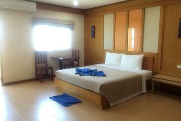 מלון דירות Jetty Place