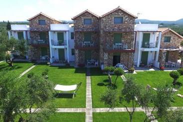 דירות לתיירים Messinian Horizons