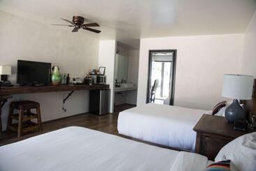 Мотель Hacienda De Leal Bw Signature Collection