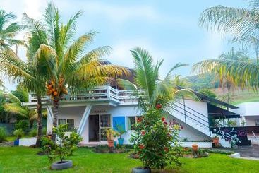 茅舍 Titli Gite & Table D'hotes