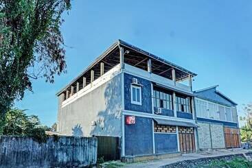 Oyo 91219 Adhyaksa Homestay Makassar