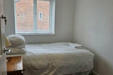 דירת נופש Great Location, 3 Bed House In Wistaston