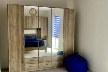 레지던스 Luxorious 2 Bedroom Townhouse In Carshalton