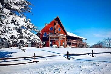 Point Au Roche Lodge