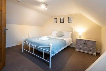 Сельский дом Stunning 4 Bd Bungalow Banbury Northamptonshire