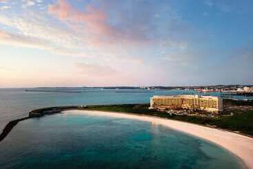 Hilton Okinawa Miyako Island Resort
