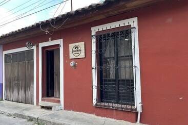 مبيت وإفطار Casa Cheleb