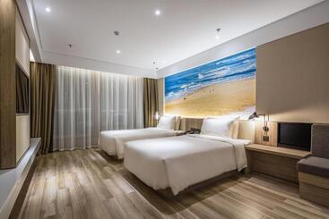 Atour Hotel Weihai Stone Island