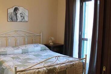 تختخواب و صبحانه Casa Riva