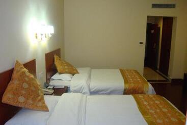 בית מלון כפרי Greentree Inn Jiangsu Suzhou Changshu South Haiyu Road Walking Street Business