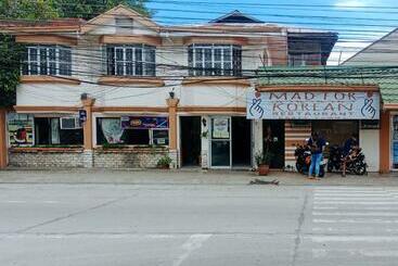 ホテル Reddoorz @ Plaza La Paz Iloilo City