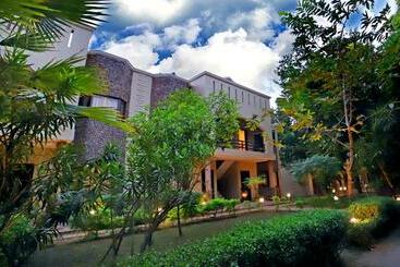 منتجع Corbett Tusker Trail