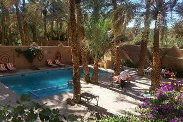 تختخواب و صبحانه Fibule Du Draa Kasbah D Hôtes